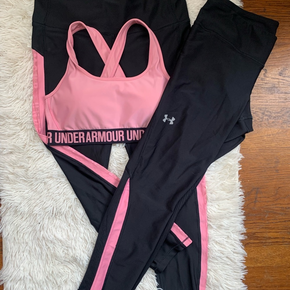 Bundle - Under Armour 2 leggings & 1 sports bra